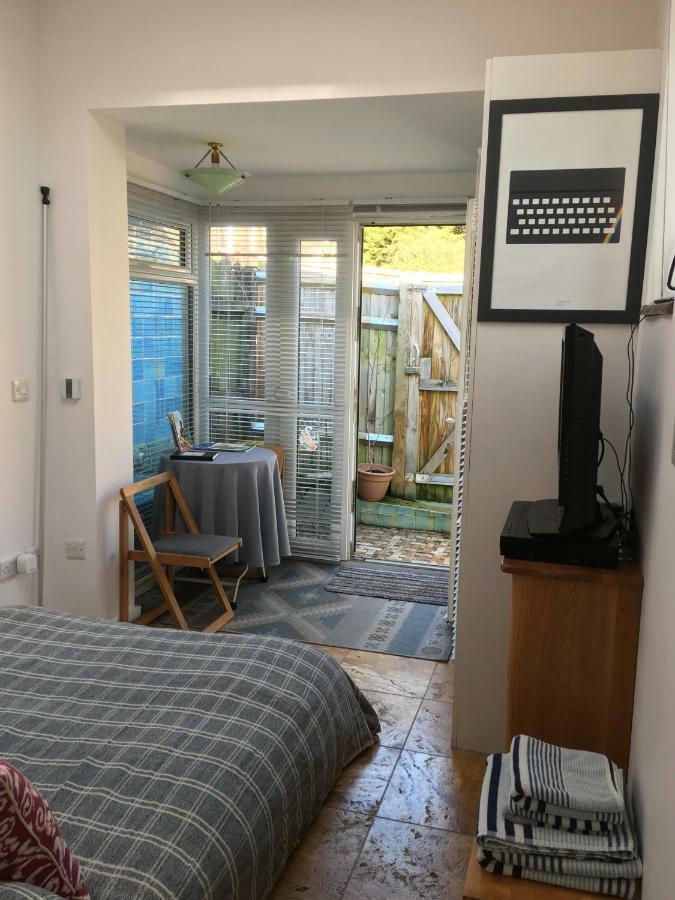 Homestay The Ceramic House Brighton